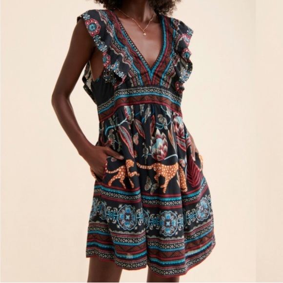 Anthropologie Dresses & Skirts - Anthropologie Dress - mini dress, v neck | sz M